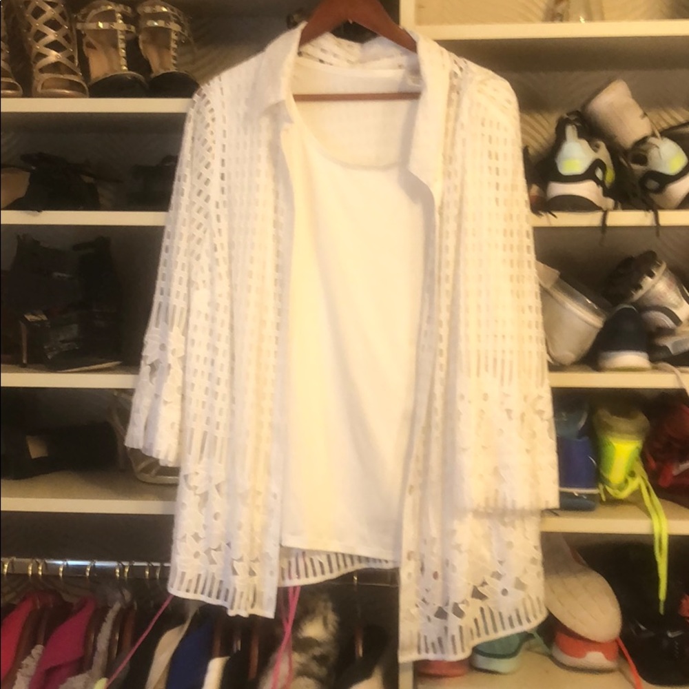 ALFRED DUNNER WHITE SHIRT. NEVER WORN